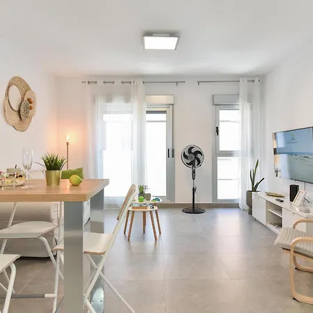 El Corazon En El Puerto By Villagrancanaria