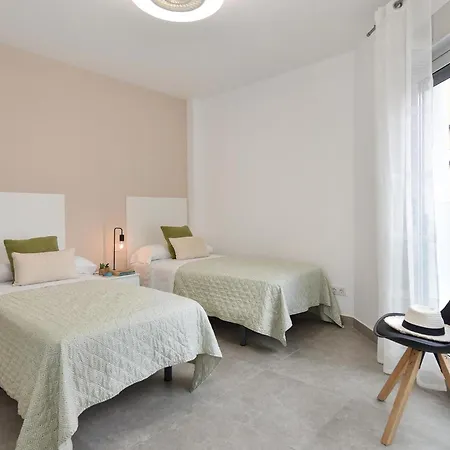 El Corazon En El Puerto By Villagrancanaria *