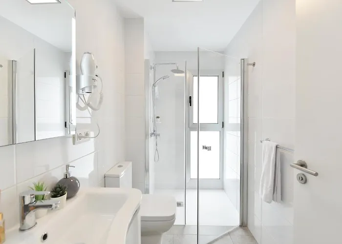 El Corazon En El Puerto By Villagrancanaria