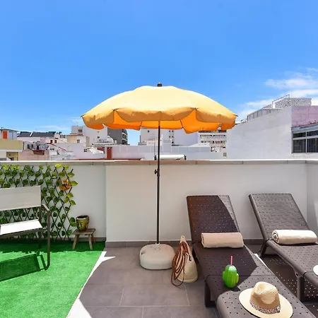 El Corazon En El Puerto By Villagrancanaria