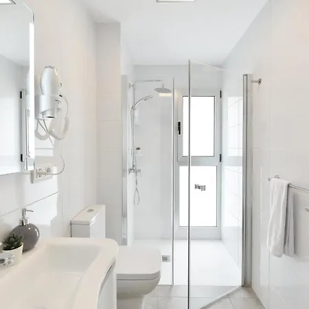 El Corazon En El Puerto By Villagrancanaria