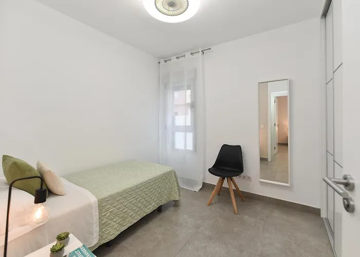 El Corazon En El Puerto By Villagrancanaria *